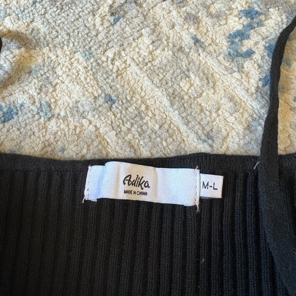 Adika black ribbed square neck tank M/L - Picture 3 of 4